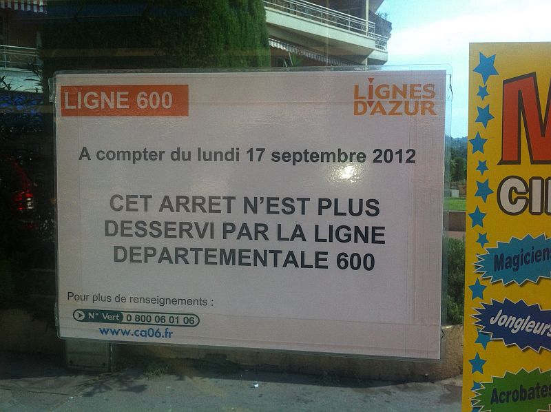 Informations à l'arrêt Paul Doumer. Notez la précision des solutions de remplacement !