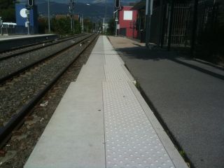 Etat du quai en Gare de Mouans-Sartoux (2010)